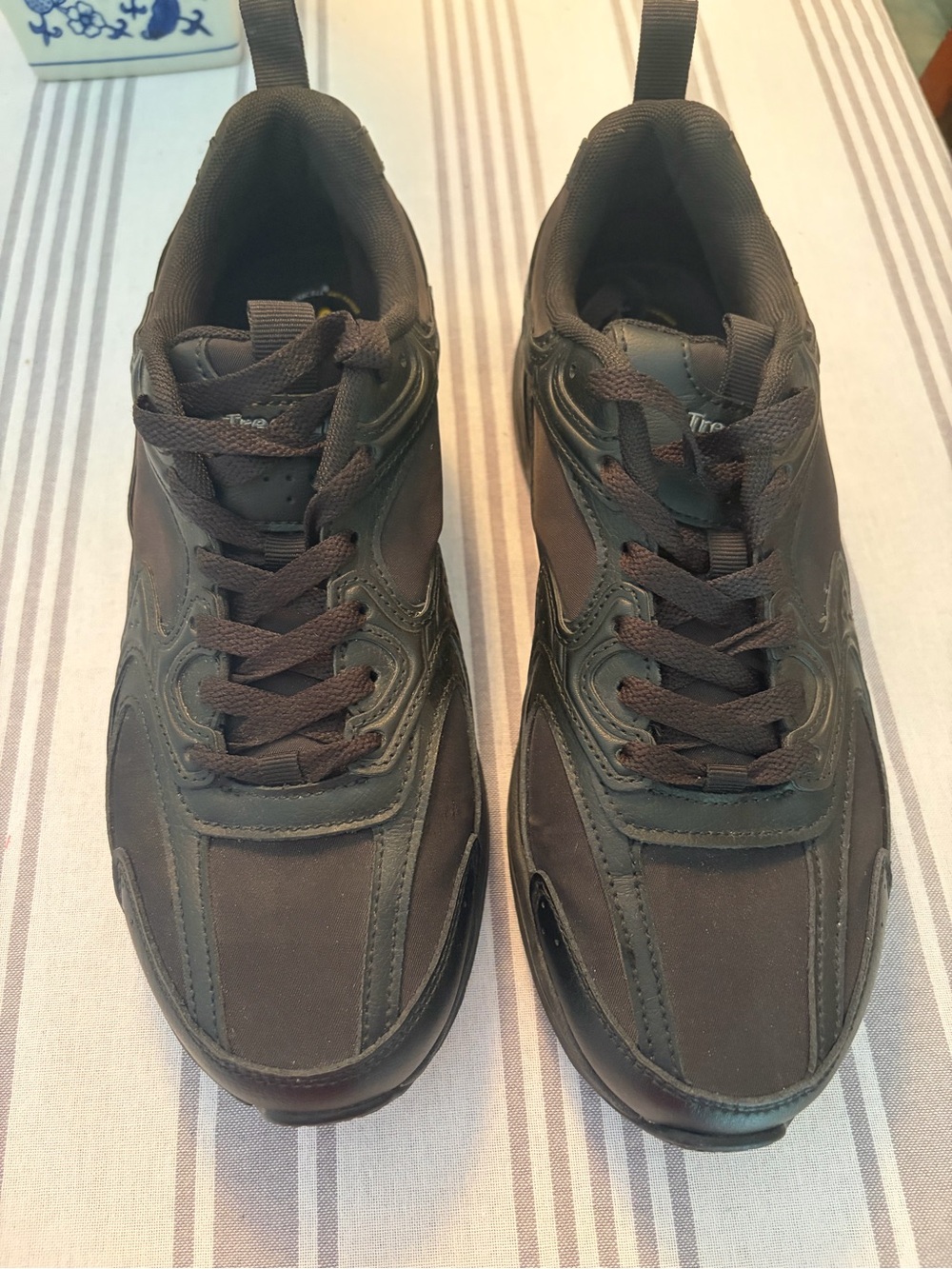 Women’s  Tredsafe  black work shoe